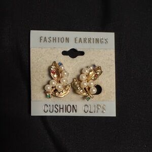 Vintage Gold Leaf Pearl Clip Earrings w/ Multicolor Rhinestones | Retro Glam